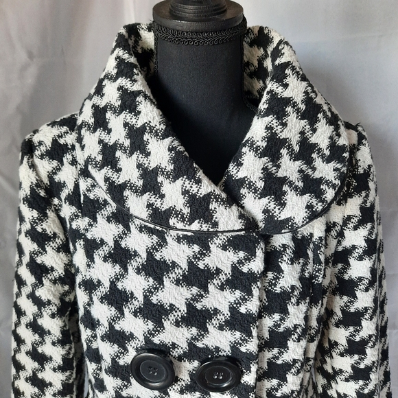 Wool Blend Oversized Houndstooth Coat Jacket Size Med Black White Rue 21 - Picture 2 of 16